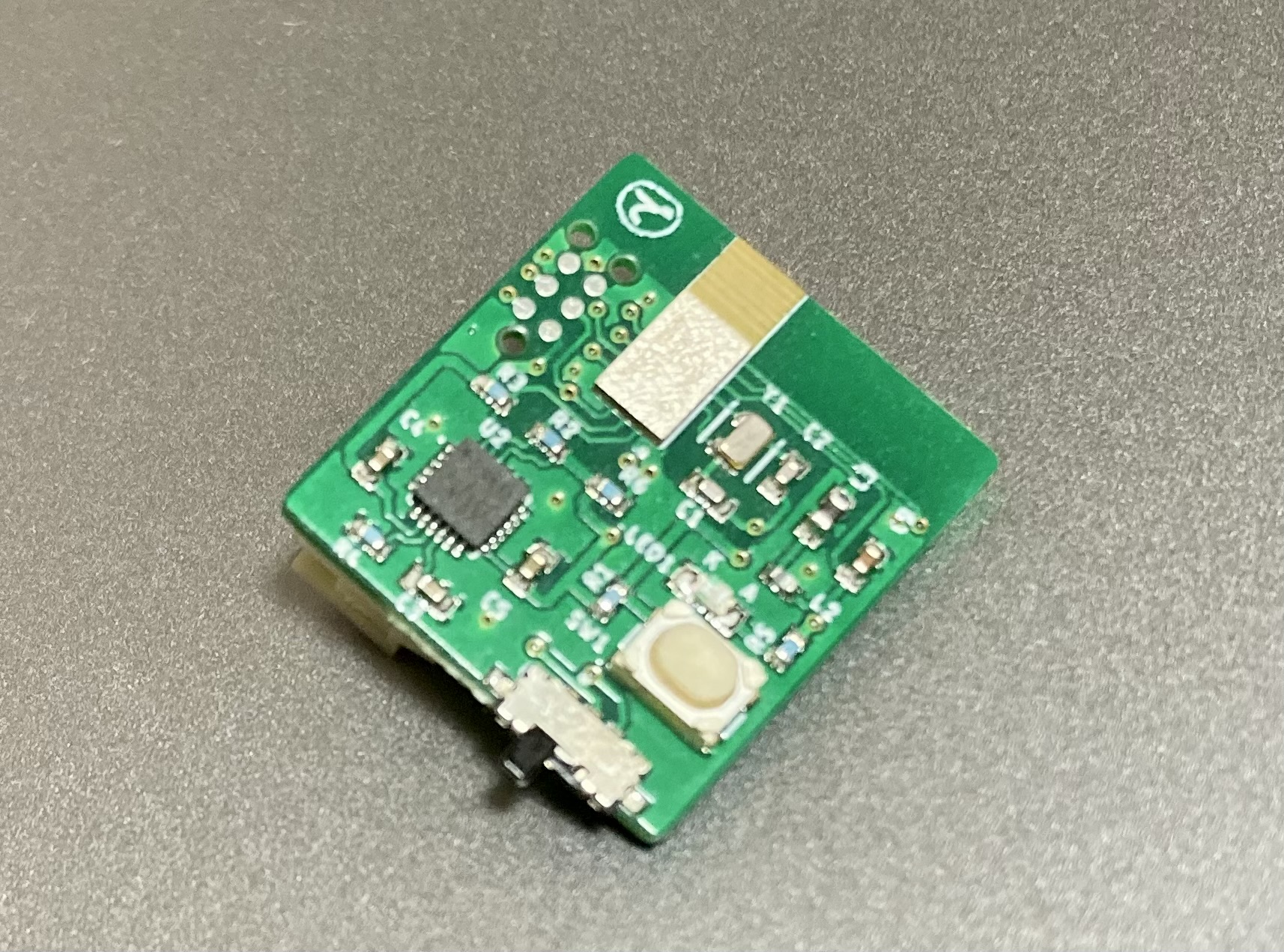 ty52832axis6_ultrasmall.jpg